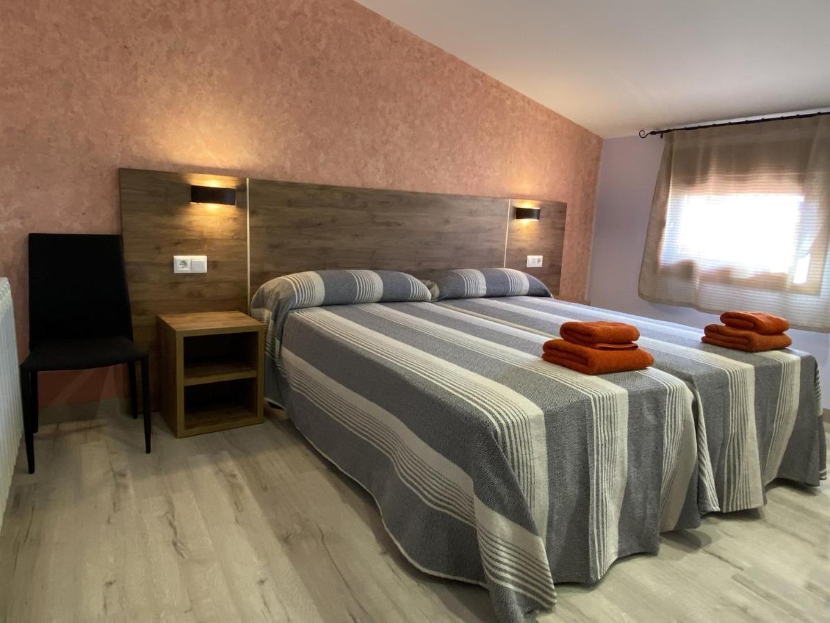Apartamentos De Turismo Rural Las Eras Castelseras Екстер'єр фото
