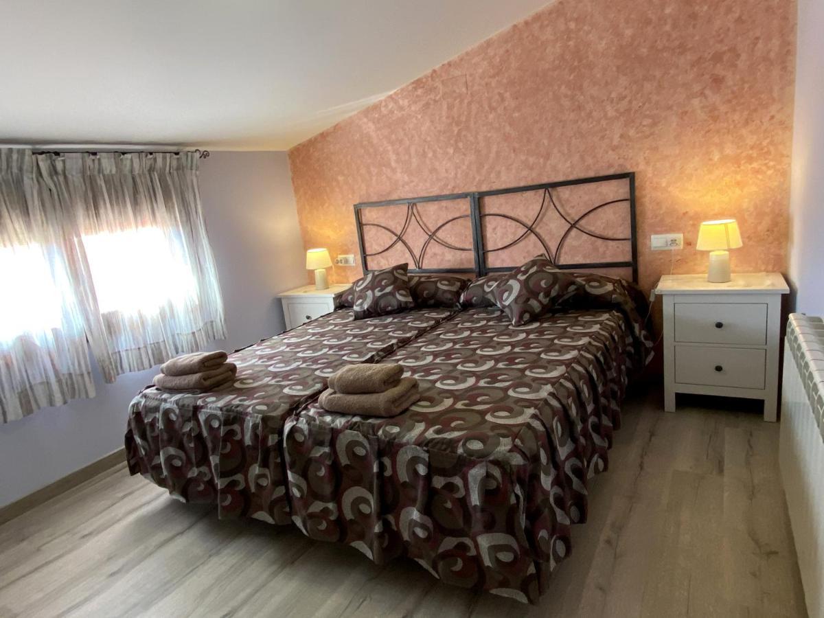 Apartamentos De Turismo Rural Las Eras Castelseras Екстер'єр фото